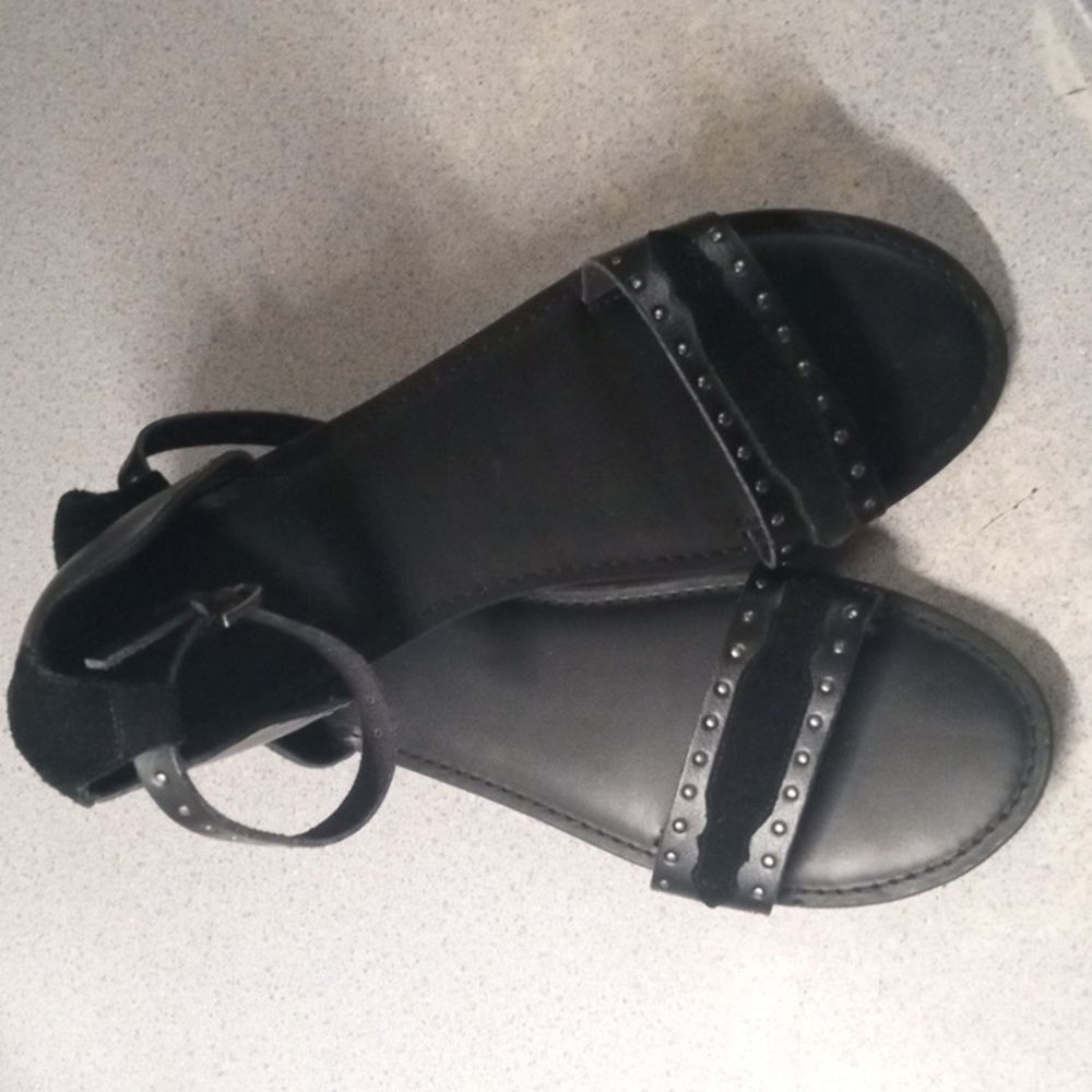 American eagle Black ankle strap leather sandal, size 11. New without tags.